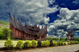 Ketika Dakwah Indentik dengan Jubah